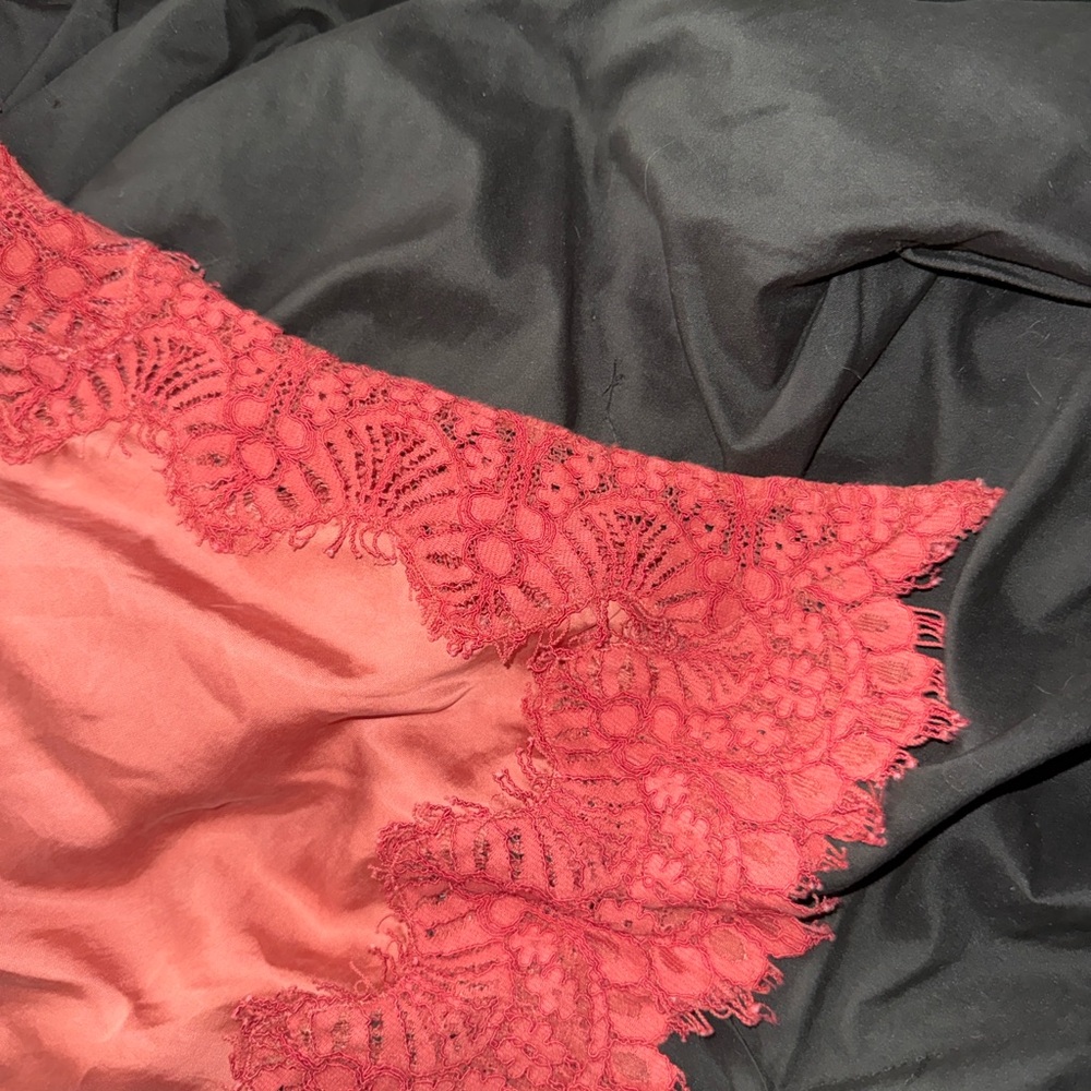 Moulinette Souers Red Lace Parisian Blouse - Picture 4 of 5